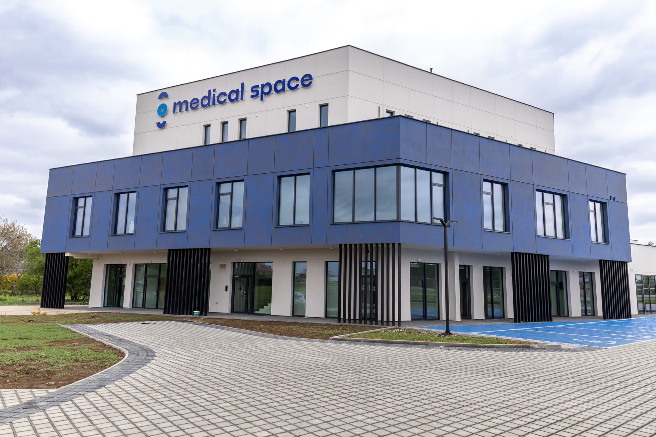 Budynek medical-space w Trzebownisku